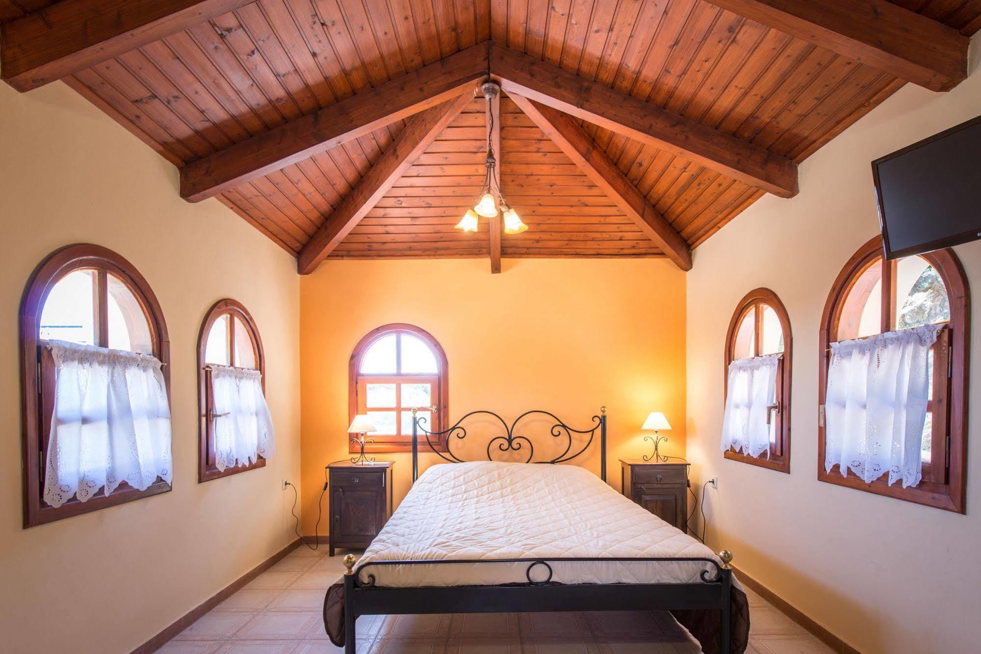 Villa Eora Keri Esterno foto